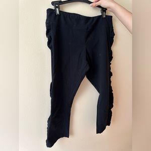 Marc NY Black Ruffles Tight-pants